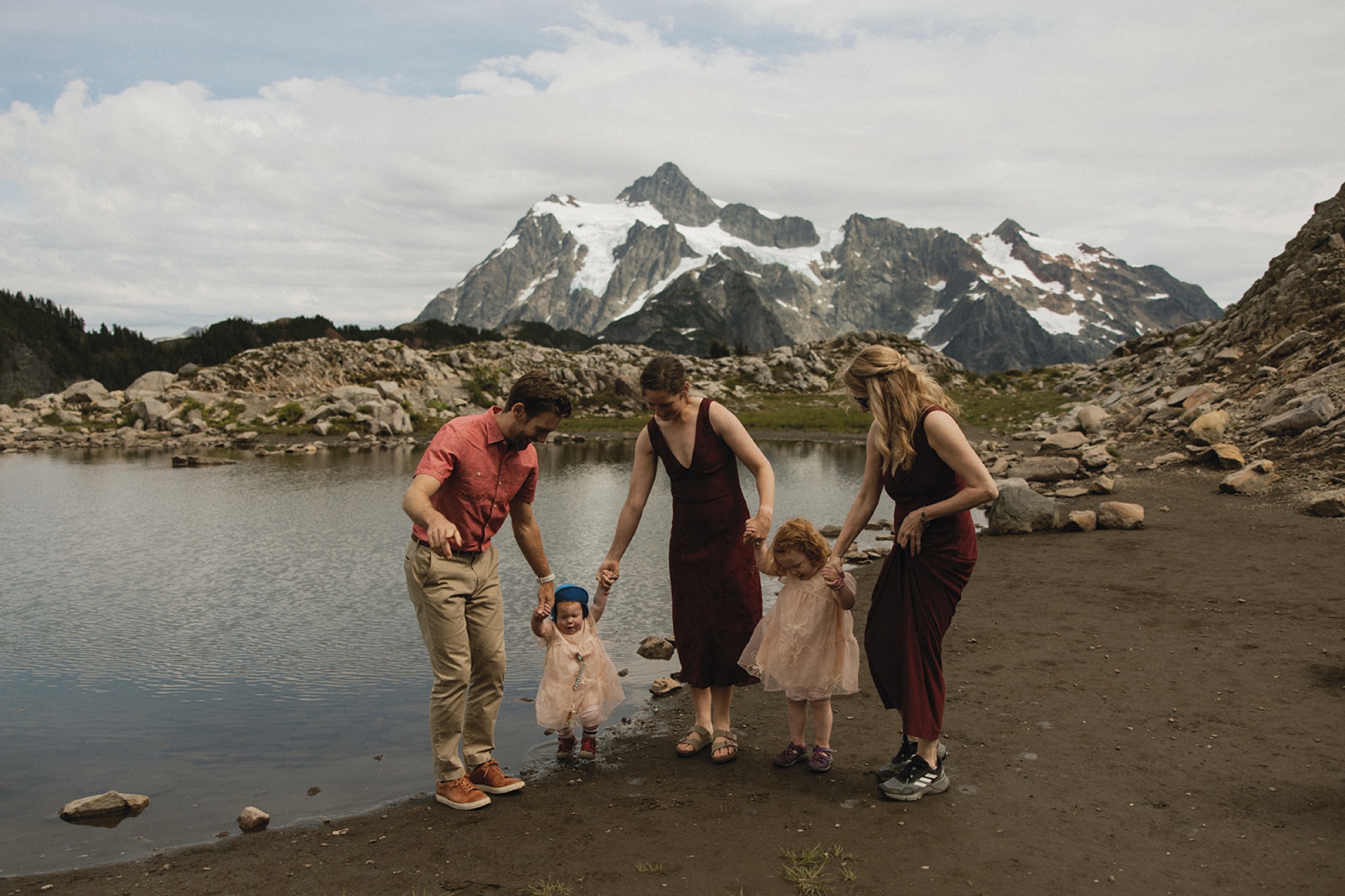 Washington Mt Baker Wilderness elopement with Iasis Kennedy Photography